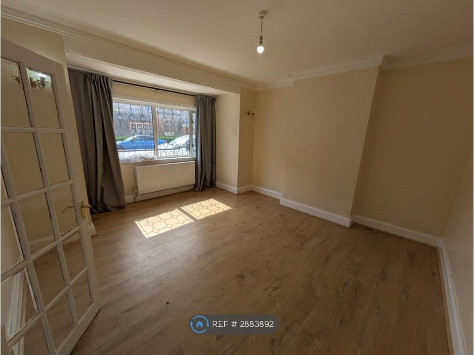 Property photo 1 of 31