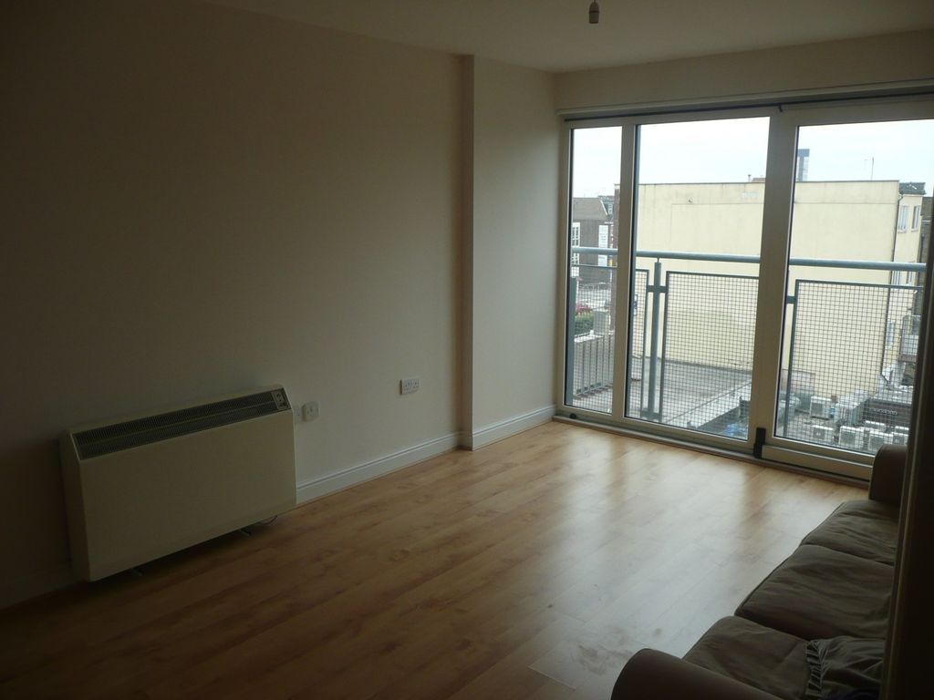 Property photo 2 of 6