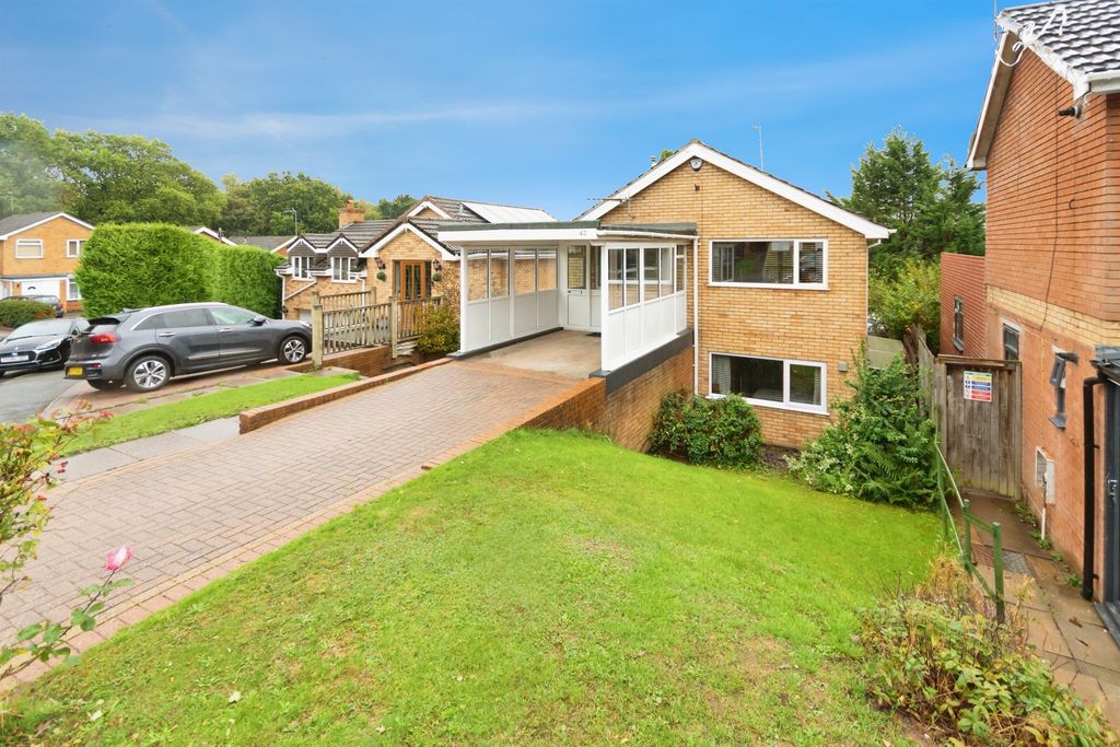 Property photo 1 of 34