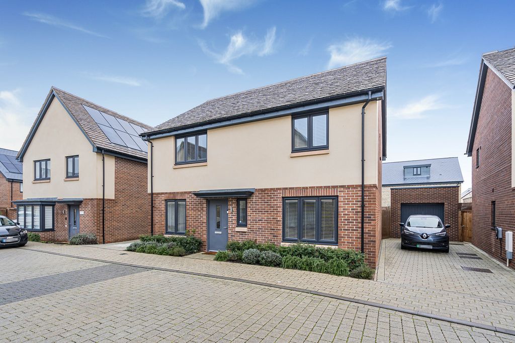 Property photo 3 of 31