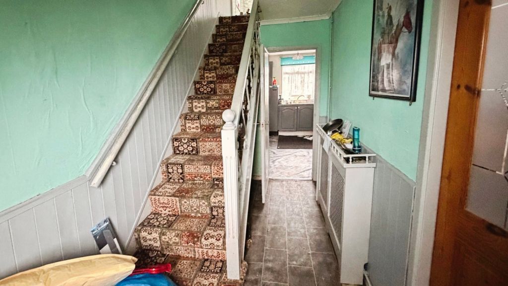 Property photo 2 of 12 Enterance Hallway