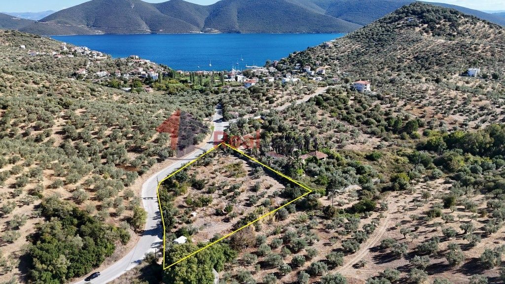 Property photo 2 of 23