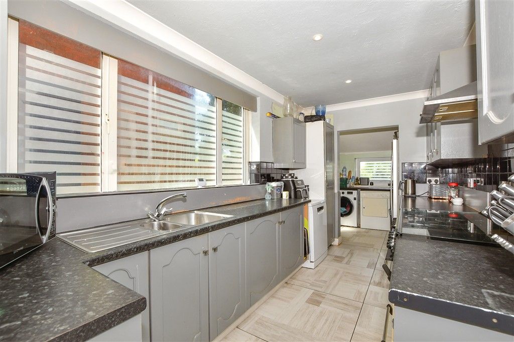 Property photo 2 of 13 Kitchen