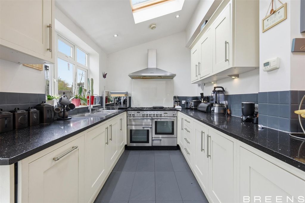 Property photo 3 of 22 008_Img_4148.Jpg