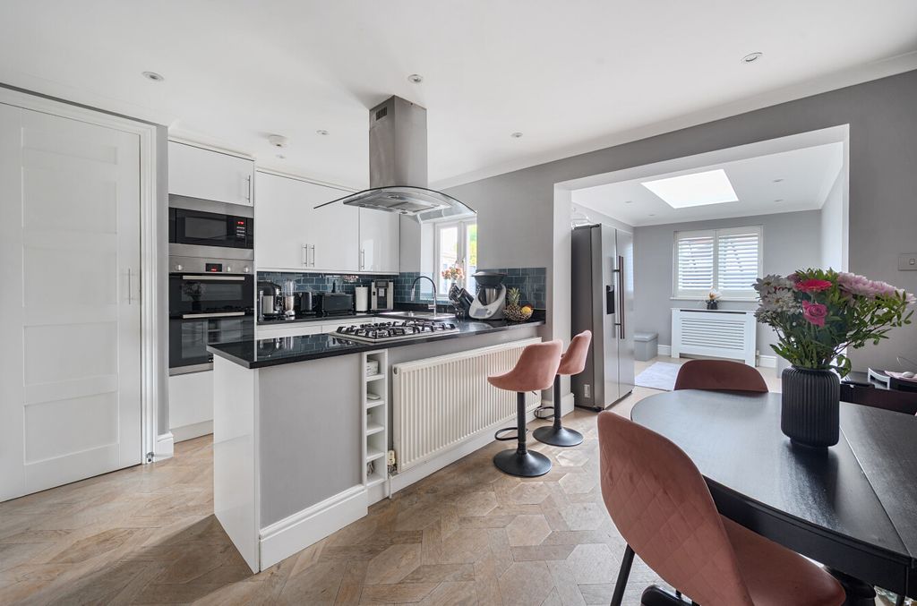 Property photo 2 of 14 Kitchen Diner