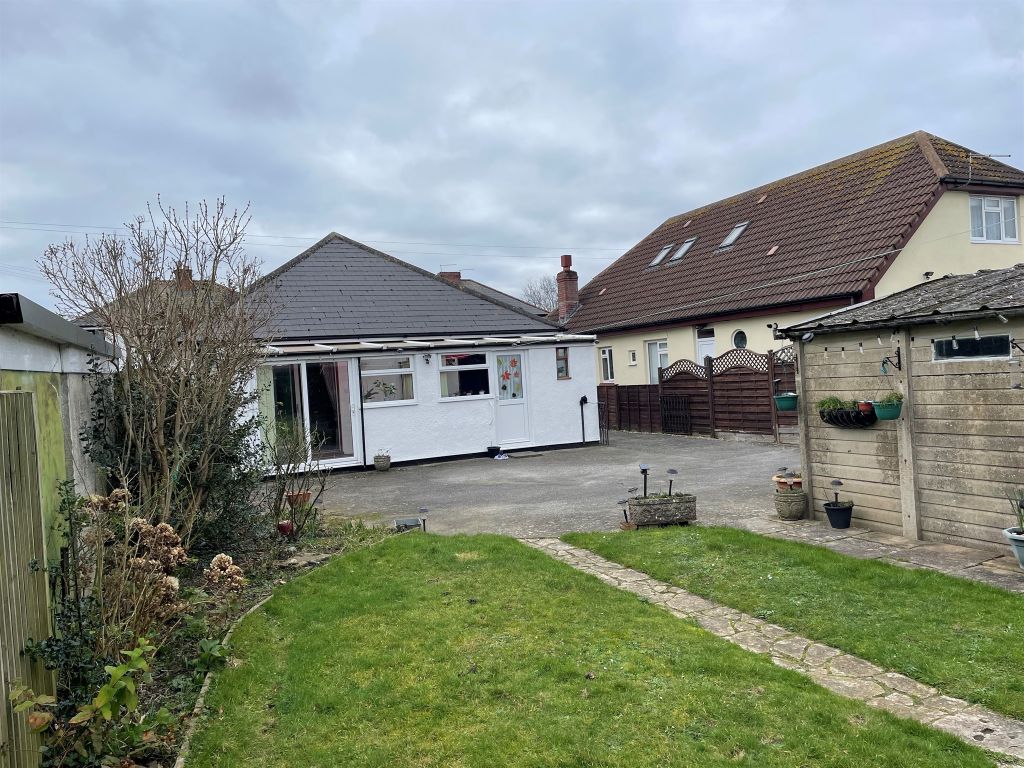 Property photo 2 of 18