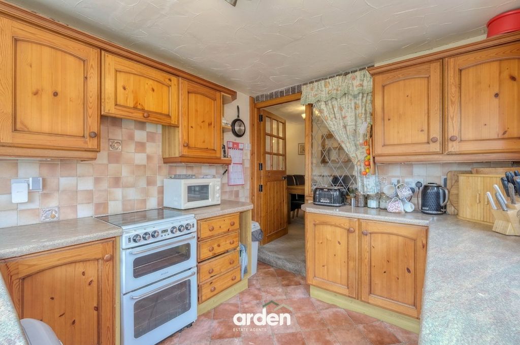 Property photo 3 of 14