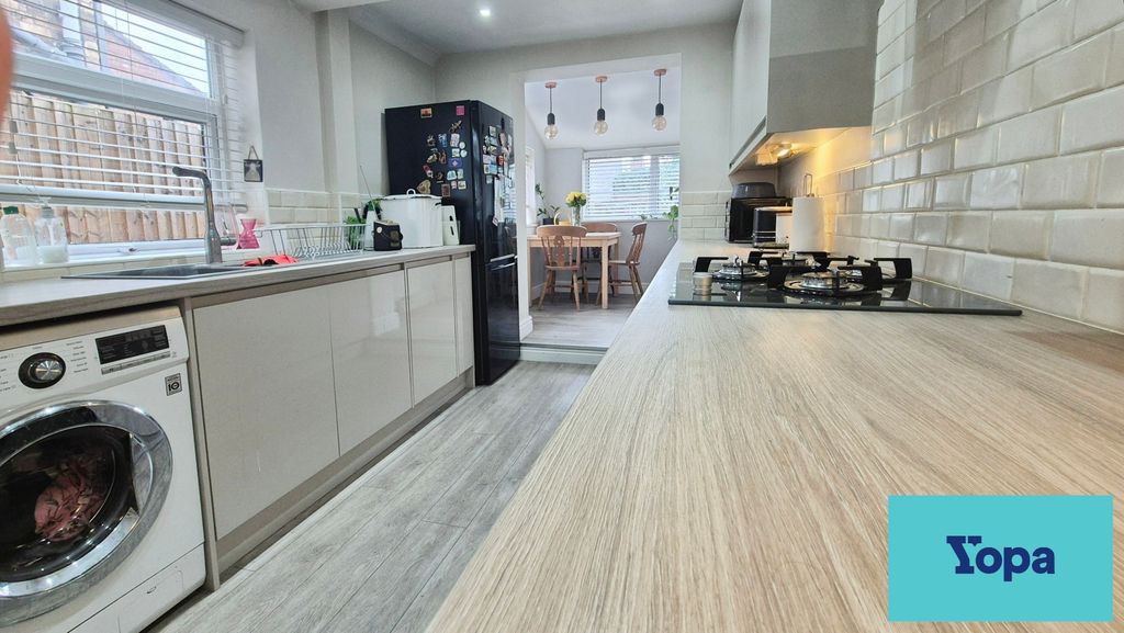 Property photo 3 of 20 663Eed17-1000093509