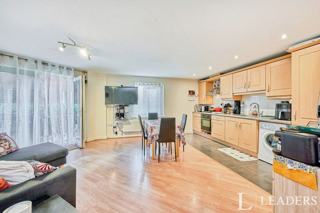 Property photo 2 of 22 Pbox-Img.Jpg