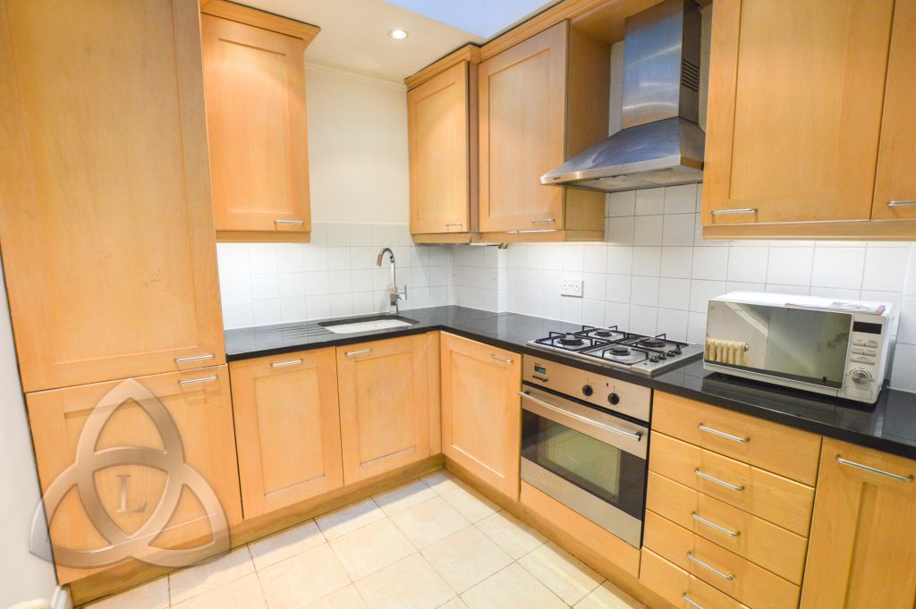 Property photo 3 of 25