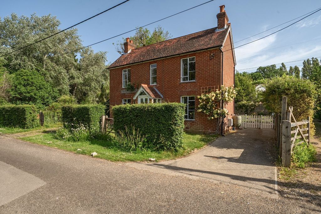 Property photo 1 of 15 Picture No. 11