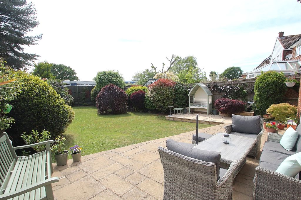 Property photo 3 of 16 Picture No. 28