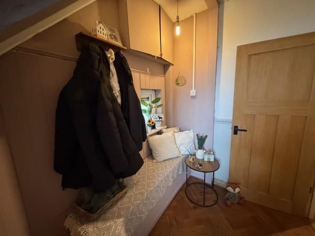 Property photo 3 of 18 Hall 2.Jpg