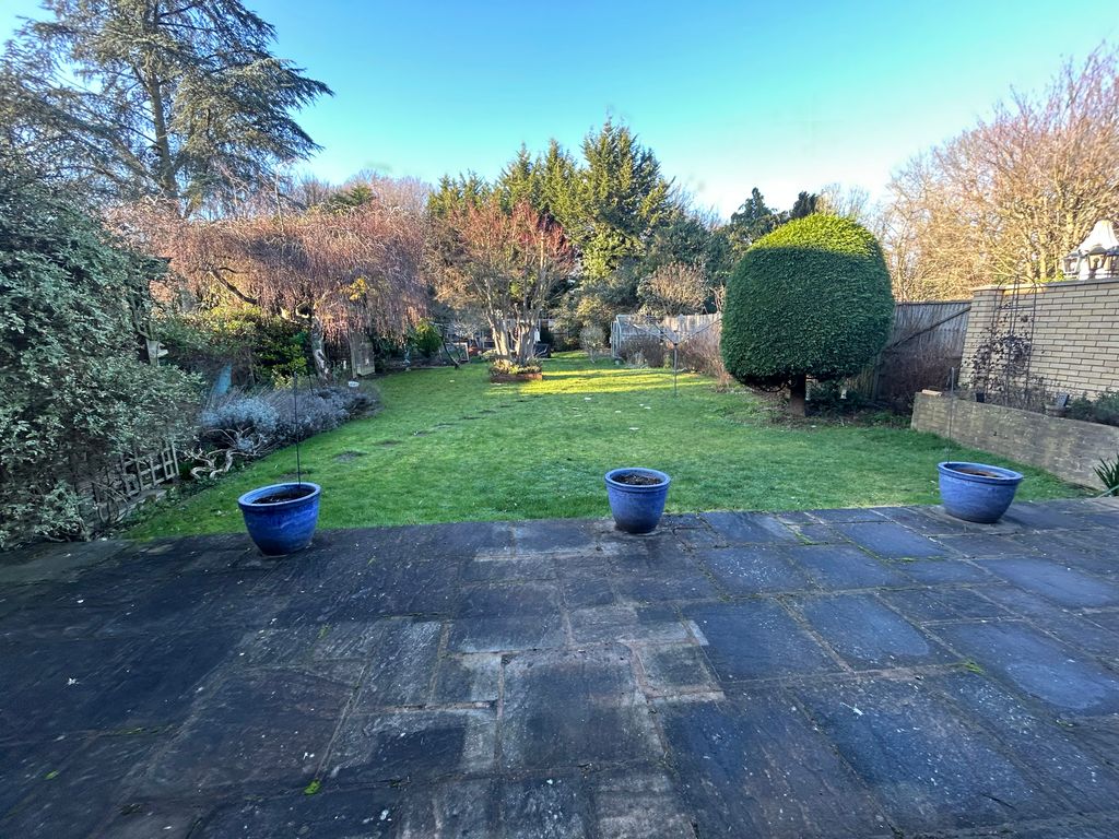 Property photo 2 of 18