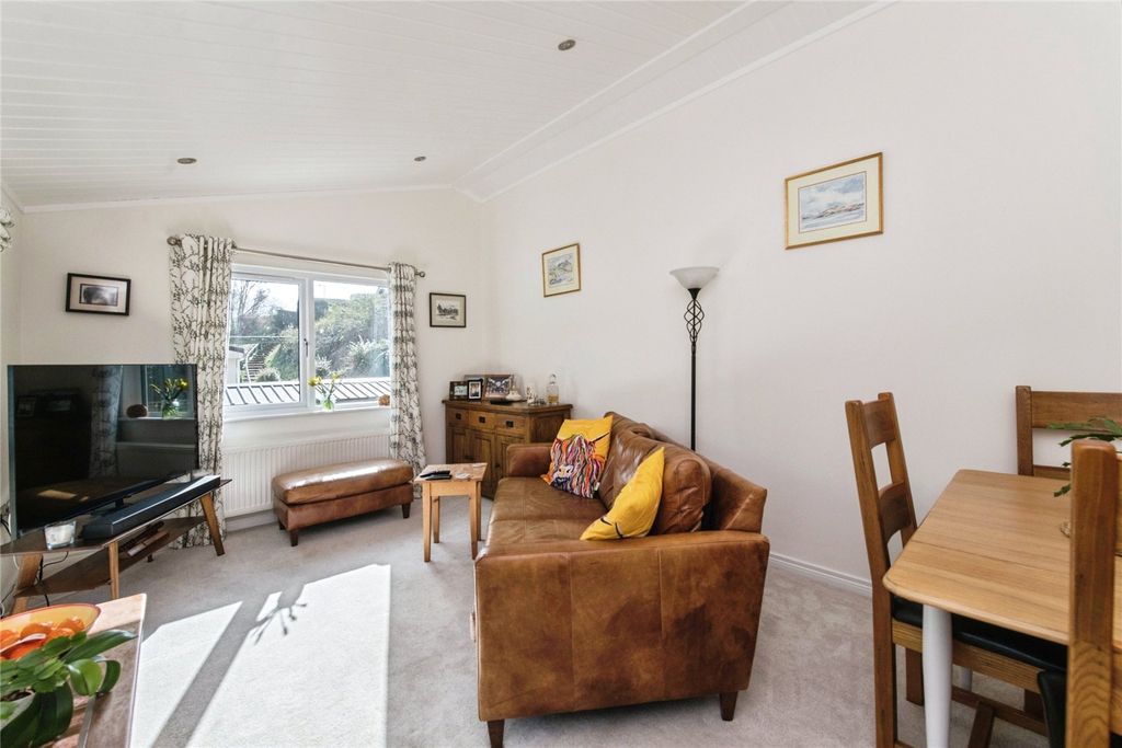 Property photo 2 of 13 Picture No. 09