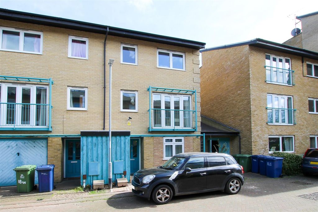 Property photo 1 of 8 Img_2549.Jpg