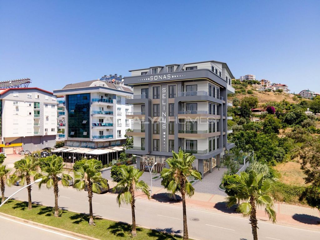 Property photo 3 of 27