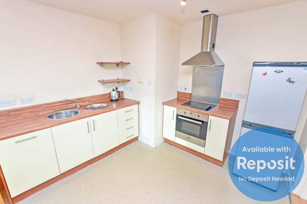 Property photo 2 of 11 Picture No. 22