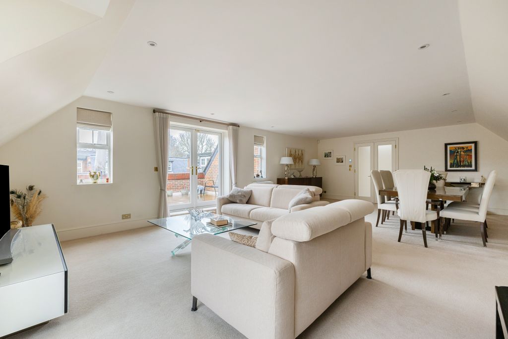 Property photo 3 of 22