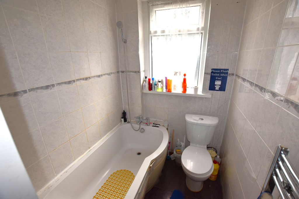 Property photo 2 of 4