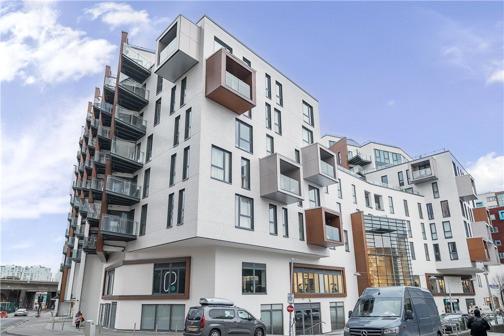 Property photo 1 of 22 External