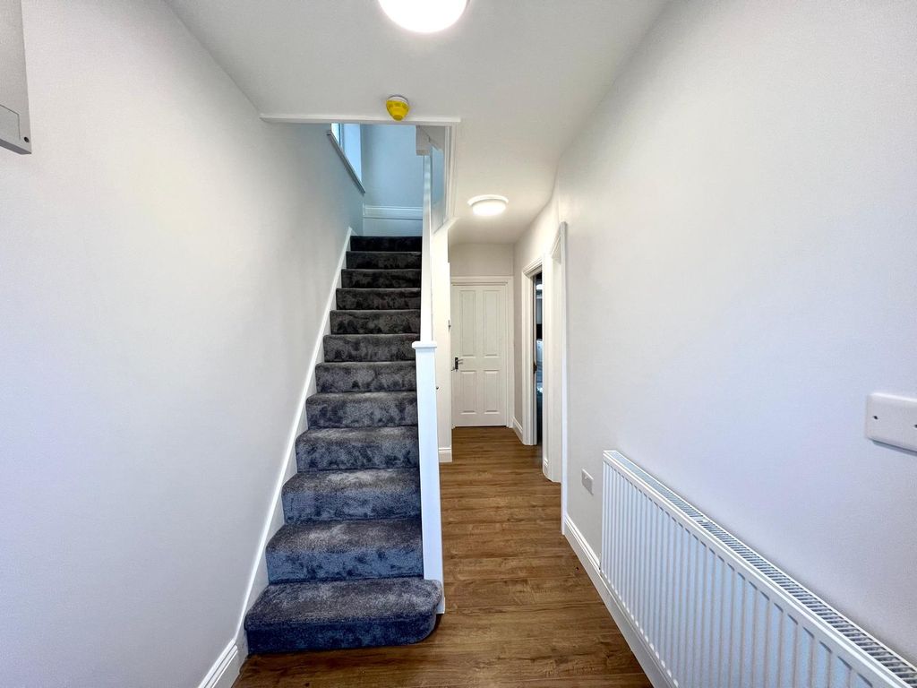 Property photo 1 of 26