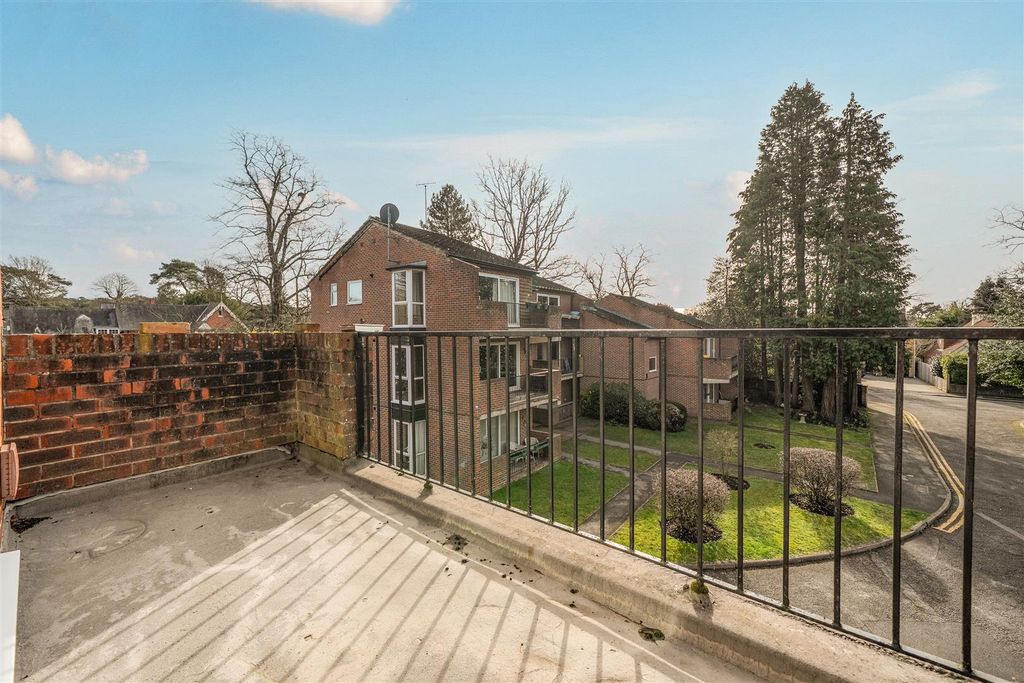 Property photo 2 of 19 1410754-4-69945365Cf45F.Jpg