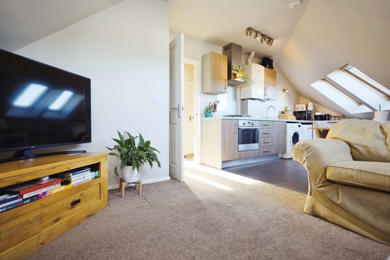 Property photo 2 of 8 Photo 5