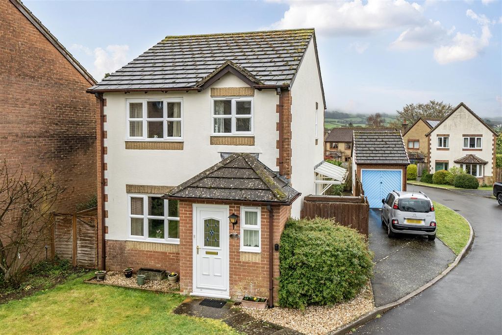 Property photo 1 of 15 Front Elevation