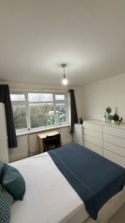 Property photo 2 of 13 Bedroom