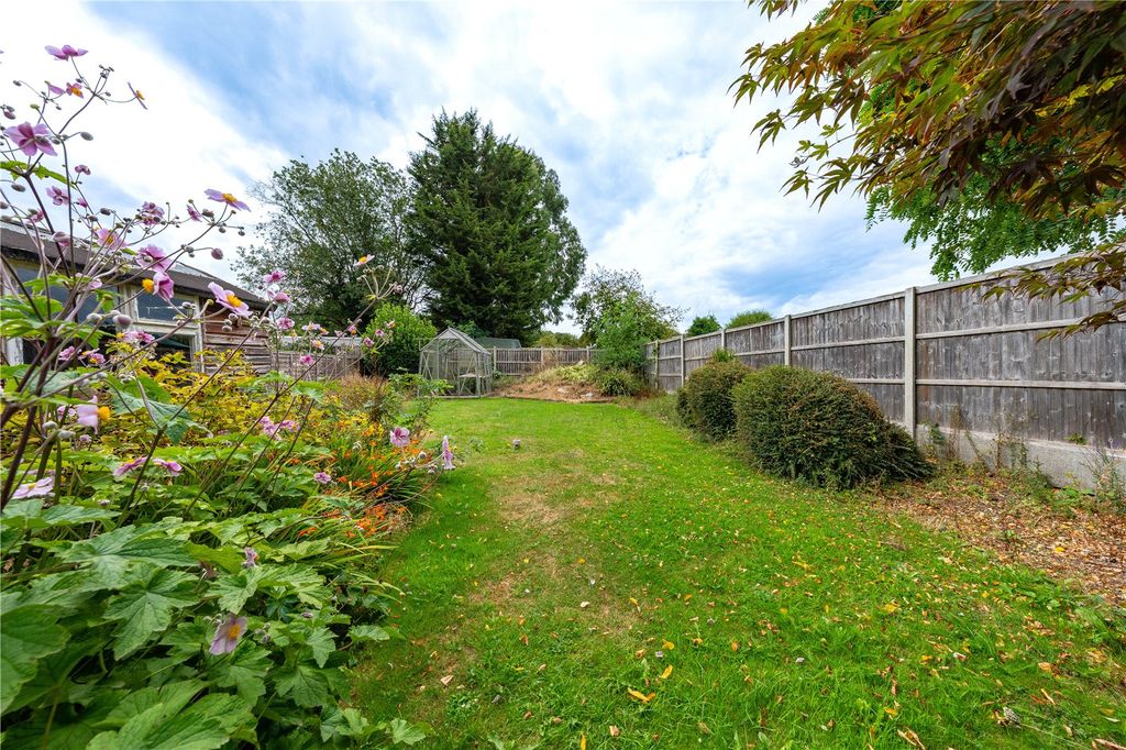 Property photo 2 of 18 External