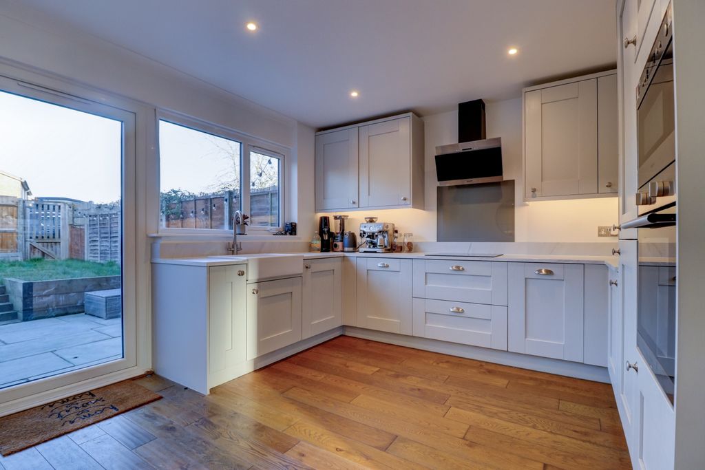 Property photo 2 of 13 Picture No. 04