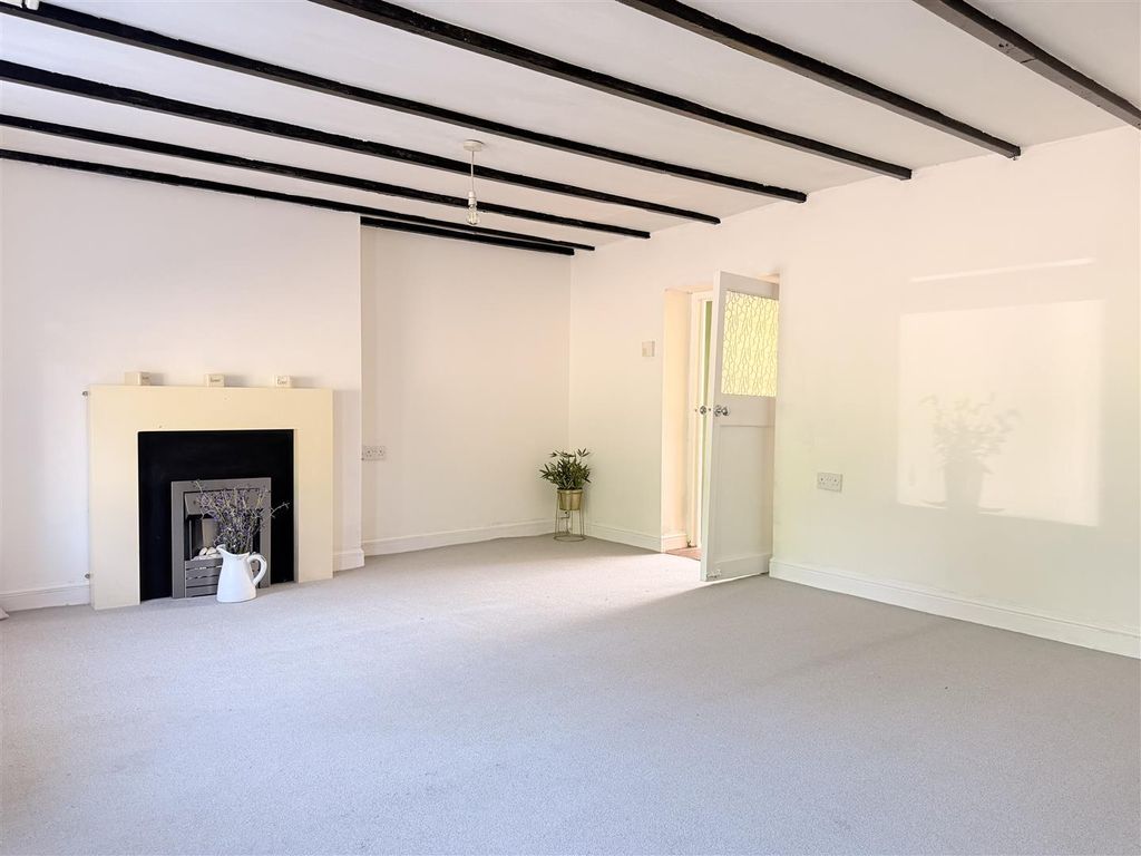 Property photo 3 of 17 Img_2488.Jpg