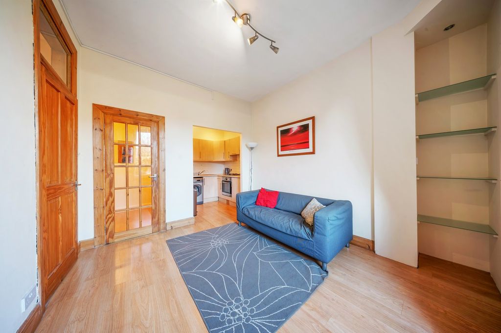 Property photo 3 of 11