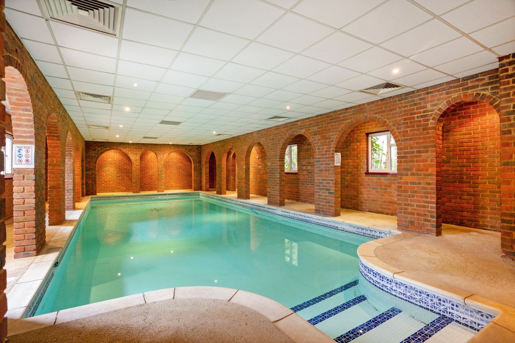 Property photo 3 of 21