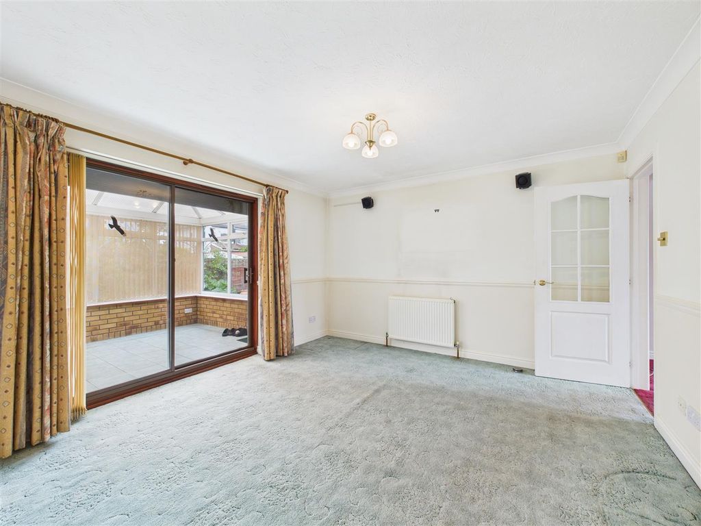 Property photo 3 of 19 Cam05193G0-Pr0028-Still014.Jpg