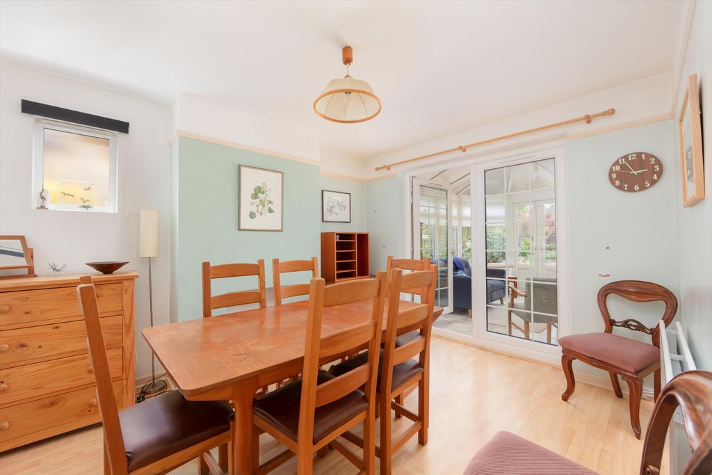 Property photo 3 of 25 Image