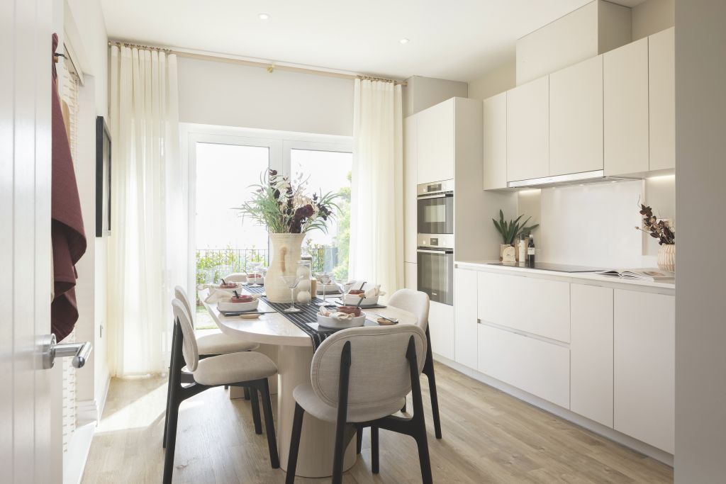 Property photo 2 of 21 cala At Waterbeach