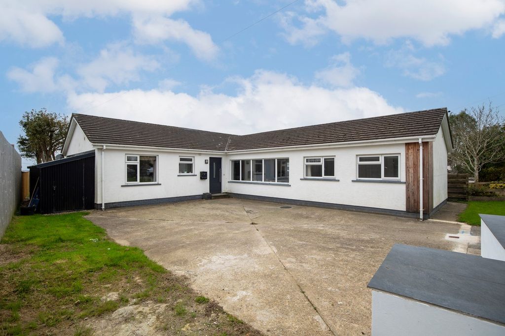 Property photo 1 of 25