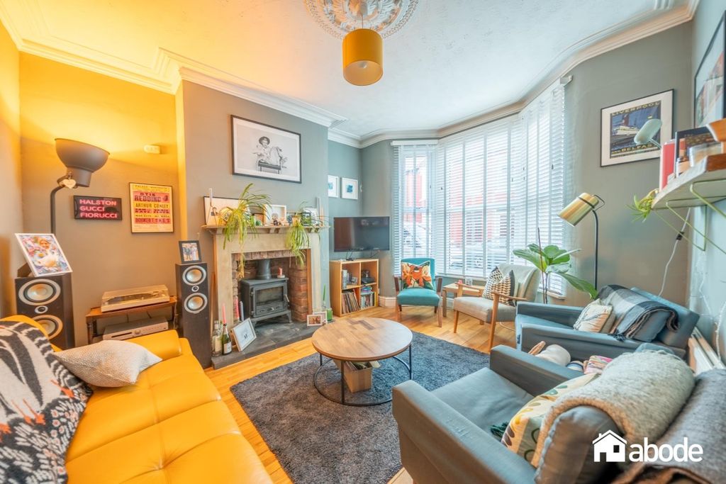 Property photo 2 of 18 Dsc02648-Hdr.Jpg