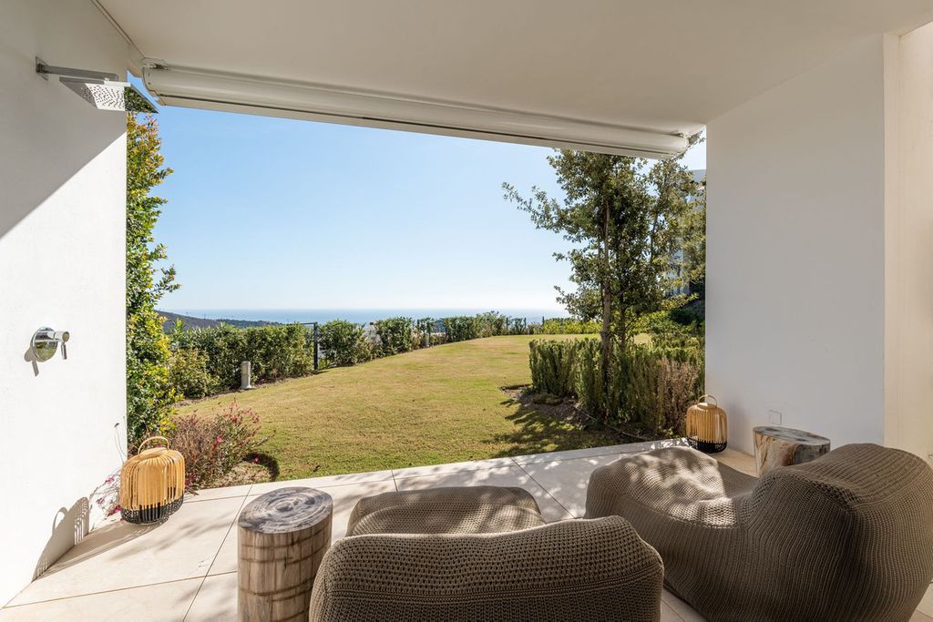 Property photo 2 of 24