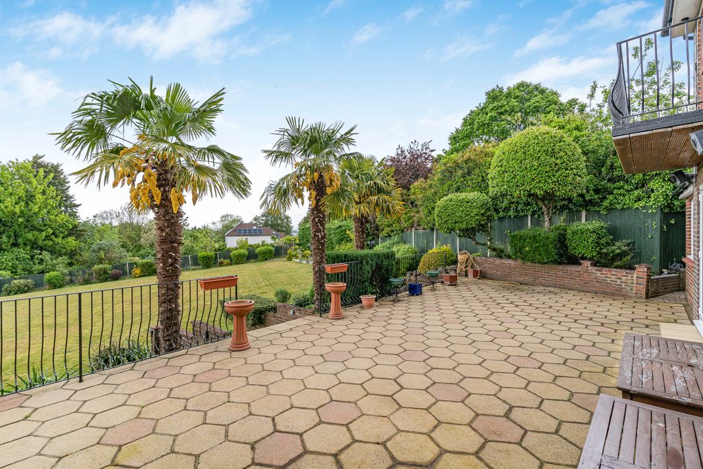 Property photo 2 of 34 20_81875