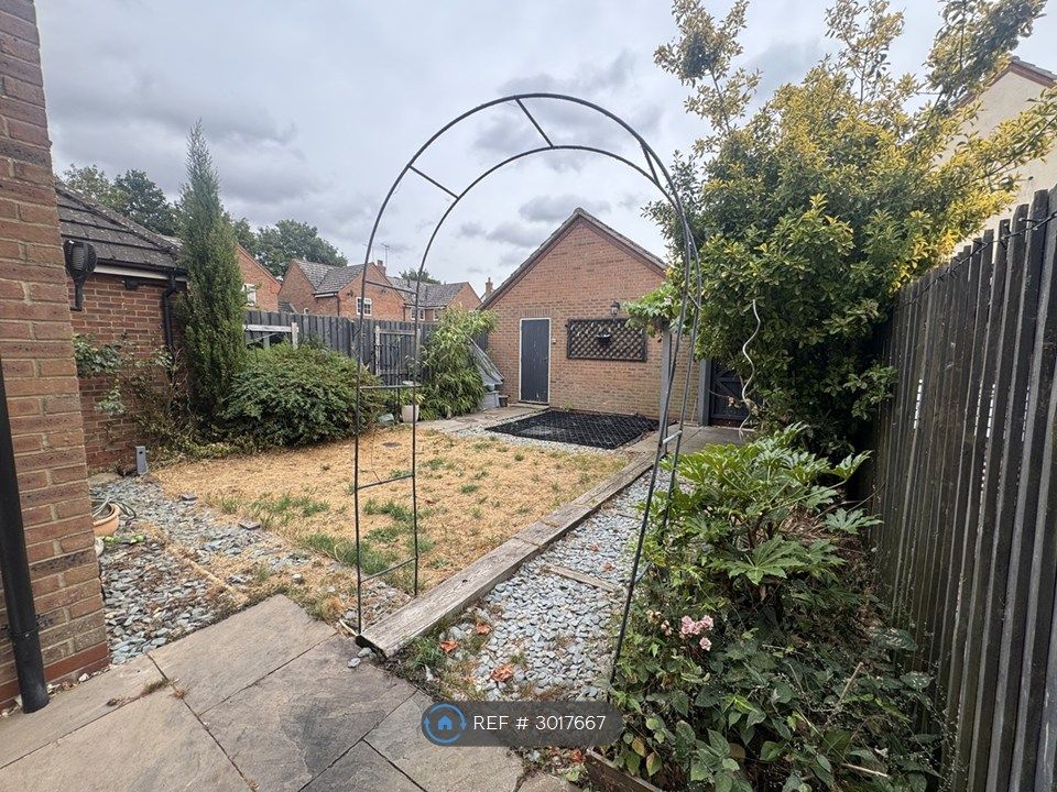 Property photo 2 of 23