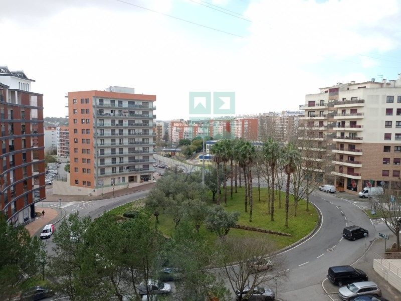 Property photo 2 of 36