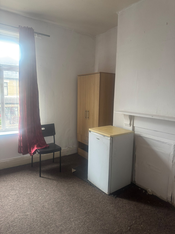 Property photo 2 of 3