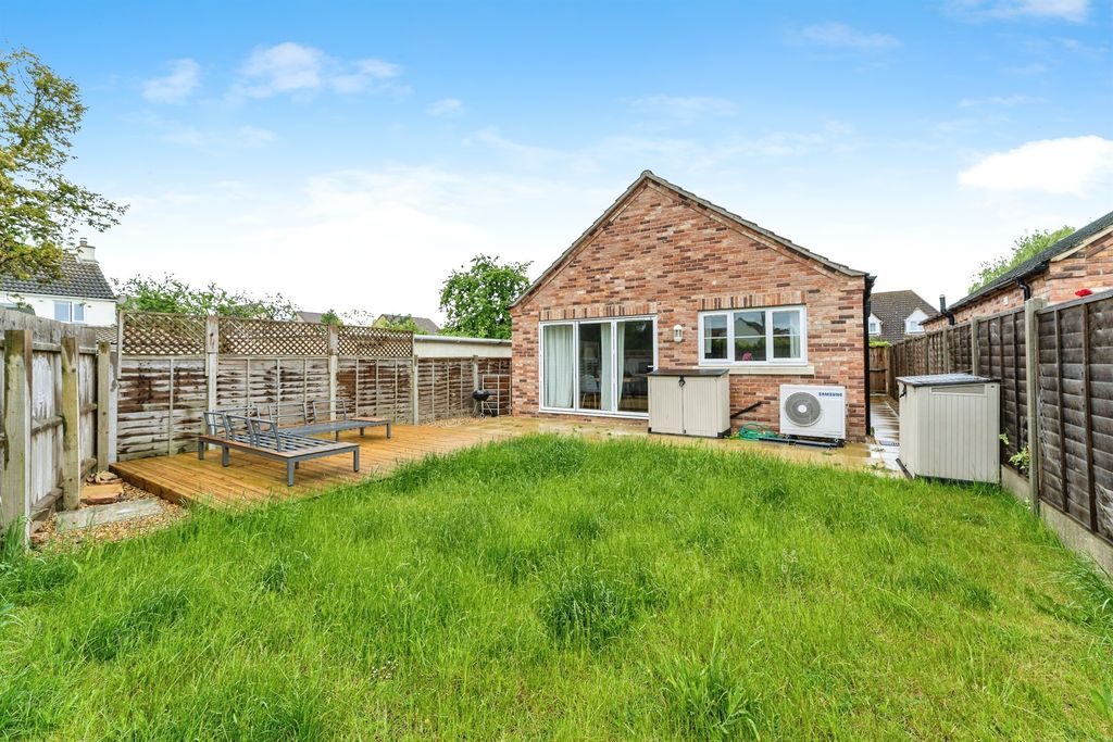 Property photo 3 of 17