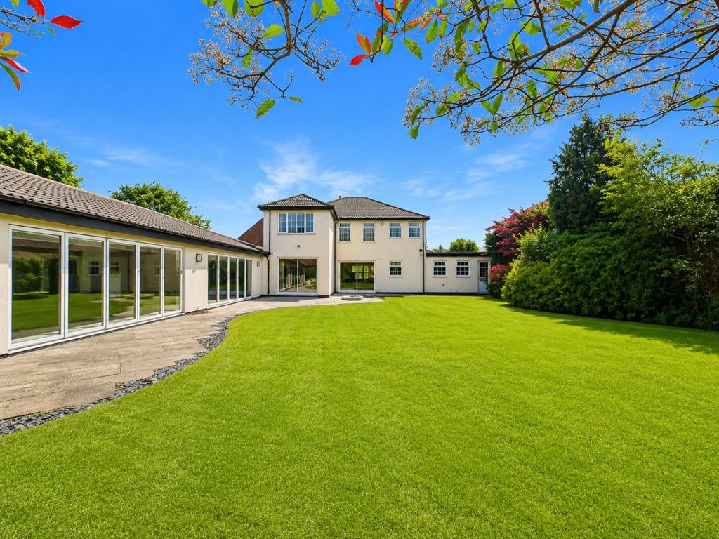 Property photo 2 of 28 5179635