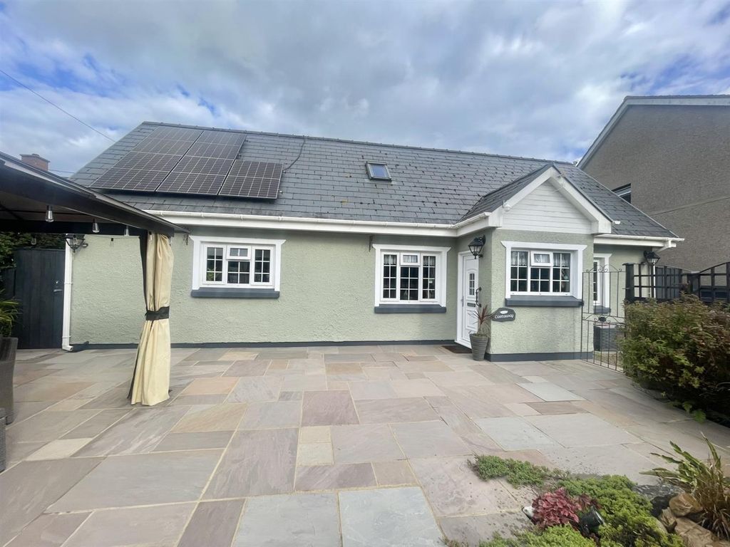 Property photo 1 of 38 Casta.Jpg