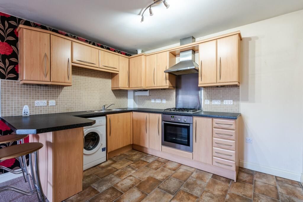 Property photo 3 of 11