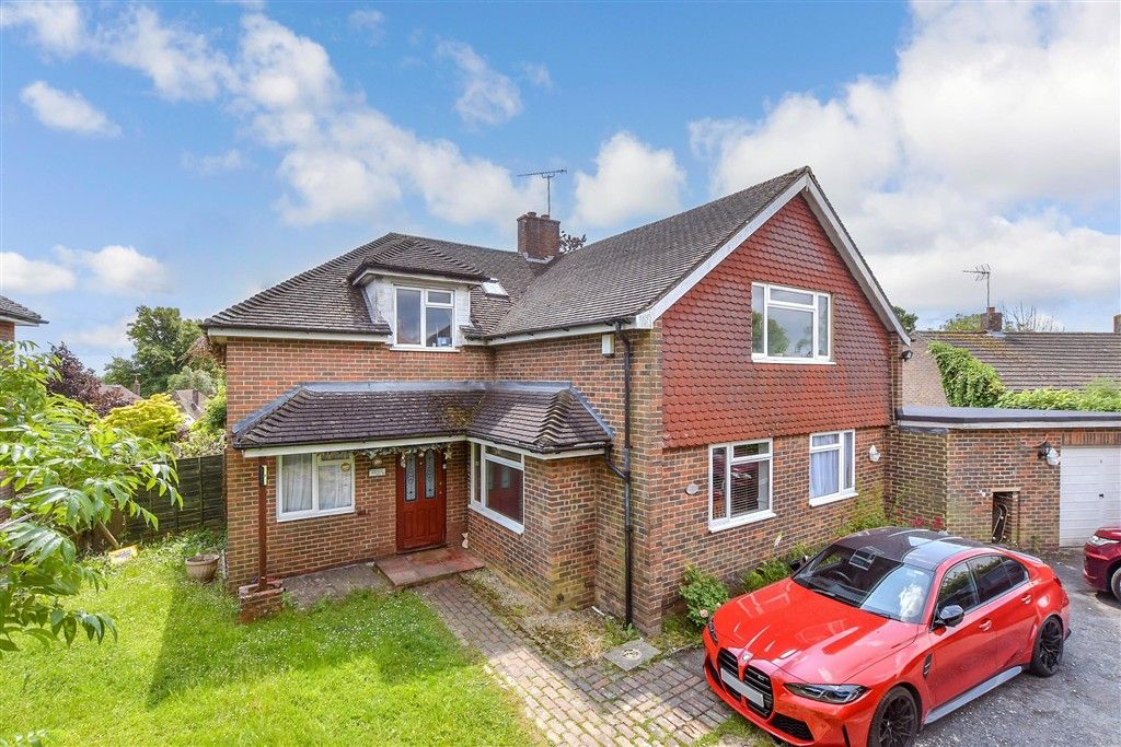 Property photo 3 of 12 External (Web)